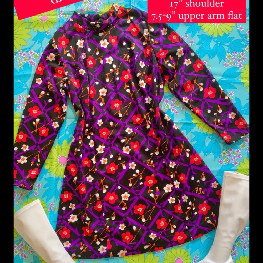 70’s Retro Mock Neck Floral Mod Dress